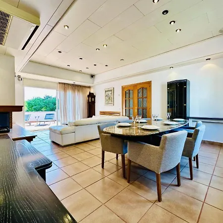 Pinell Costabravasi Apartment